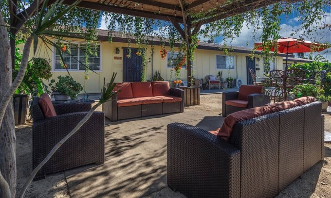 Castle Park Condominio | Casa de la jirafa - Chula Vista, CA