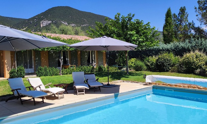 Rustrel Casa | Gite 3 Étoiles Dans LE Luberon Avec Piscine Privatisée