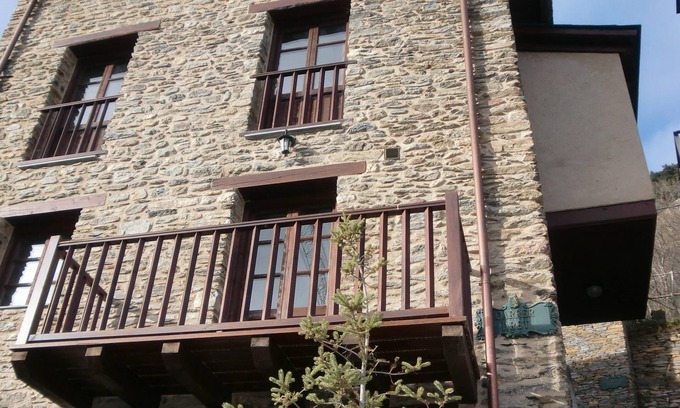 Pal Cabaña | Casa rural 3 espigas en Pal, Andorra, tipica de pueblo de alta montaña re