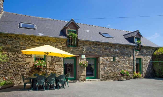 Saint-Denoual Cabaña | CASA RURAL 3 orejas y entre LAMBALLE PLANCOET PARA 8 PERSONAS