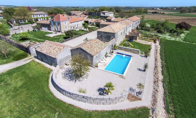 Echallat Cabaña | Cottage de lujo de 4 estrellas para 2 adultos y 2 niños. Súper para niños y para bebés