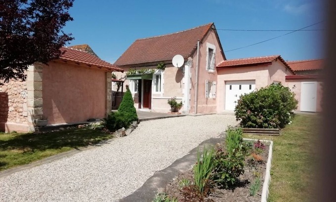 Saint-Martin-I'Astier Casa | Casa rural 4 personas ubicada en el valle de la isla.
