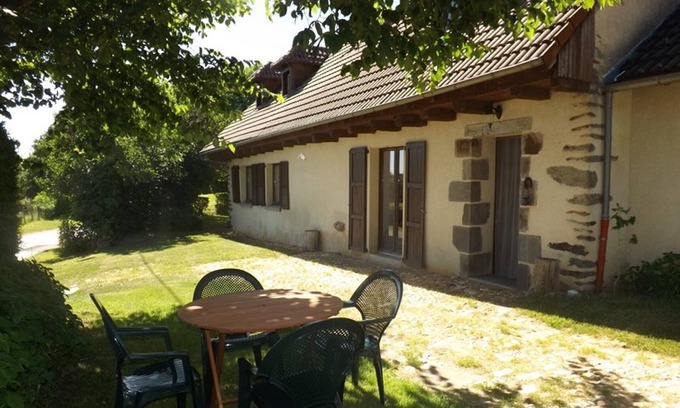 Arpajon-sur-Cere Cabaña | Gite Arpajon-sur-Cère, 2 bedrooms, 4 persons