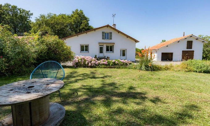 Eyres-Moncube Casa | Gite caperot