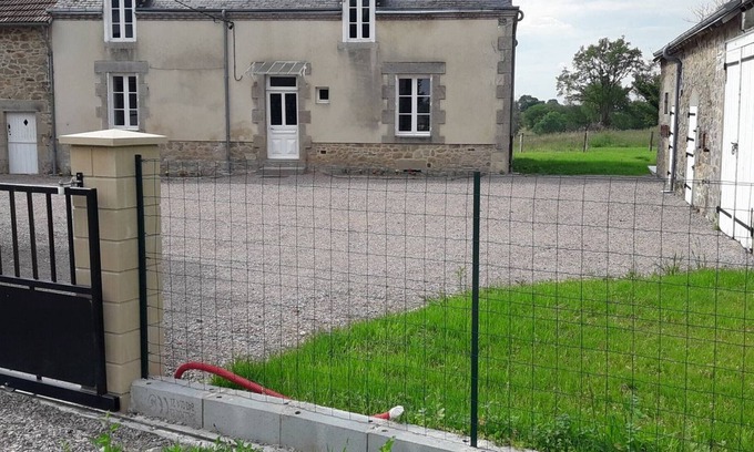 Crozon-sur-Vauvre Casa | Casa rural Crozon-sur-Vauvre, 7 dormitorios, 18 personas