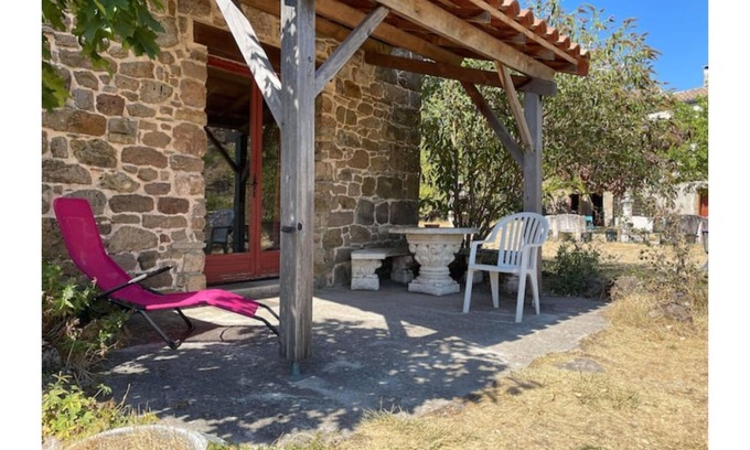 Avene Cabaña | Gite Daim, Gite en Pleine Nature