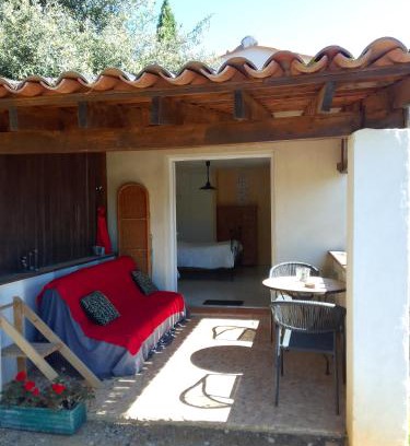 Roches Grises Casa | Gite de l'Etang proche des Grands Buffets