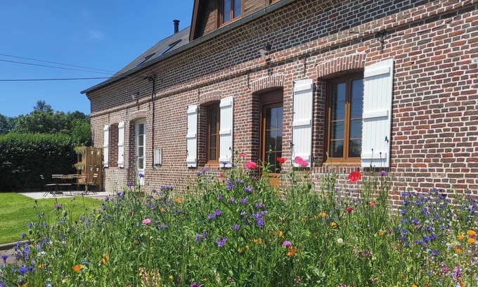 Meneslies Casa | Gite de la Poulinière