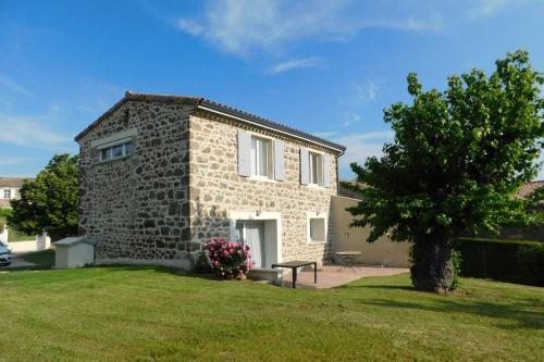 Colombier-le-Cardinal Casa | Gite des Perrines