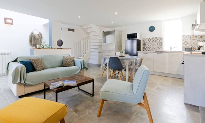 Savignac-Mona Casa | House
