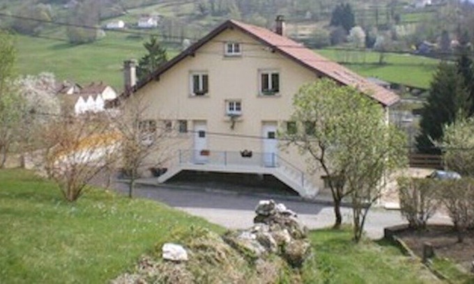 Cornimont Casa | gite FOR 16 PERS with BABYFOOT & PING PONG