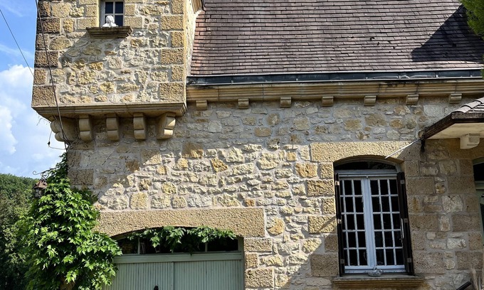 Saint-Cyprien Apartamento | Gite in Perigord house with spa in the heart of Périgord Noir