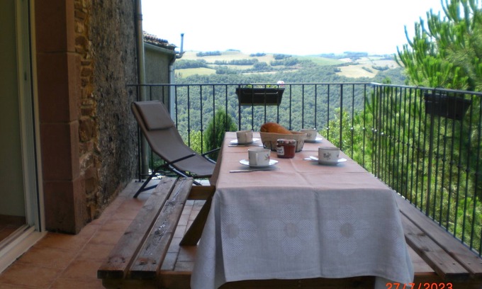 Martrin Casa | Gite in renovated barn, PMR access, in the heart of nature, hiking, cycling.