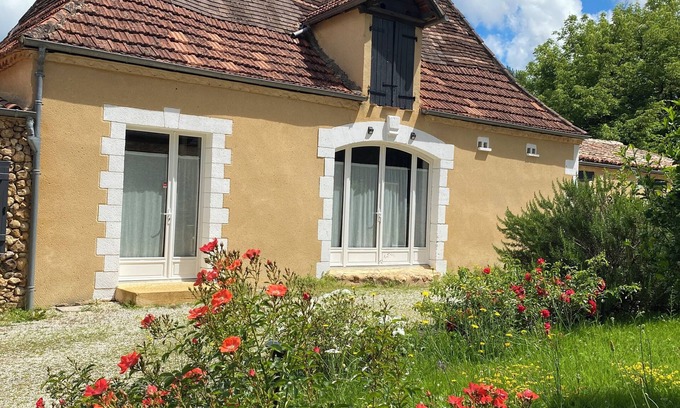 Lacropte Casa | Gîte in the Dordogne in a peaceful green setting, ideal for a couple