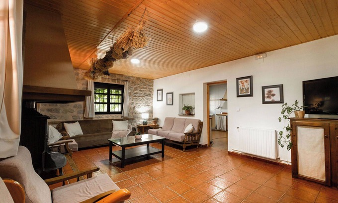 Beteta Casa | Casa rural en la montaña de 32 a 40 personas