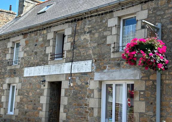 Pleubian Apartamento | GITE INDEPENDANT en duplex proche mer COTE DE GRANIT ROSE