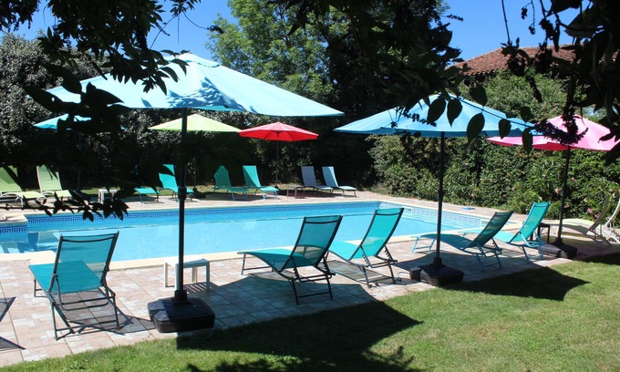 Saverdun Apartamento | Gîte Jardin - spacious gîte in the heart of nature with heated swimming pool