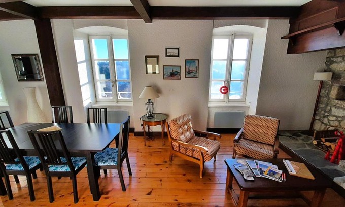Le Chambon-sur-Lignon Apartamento | Gite La Coustourelle - Appartement T4 en coeur de village