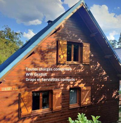Saint-Antheme Chalet De Esquí | Gite Le Chalet SaintAnthème/Prabouré