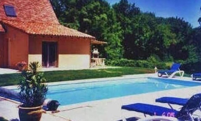 Loubressac Casa | TRANQUILA CON VISTAS DE UNO DE LOS MAS HERMOSOS PUEBLOS DE FRANCIA