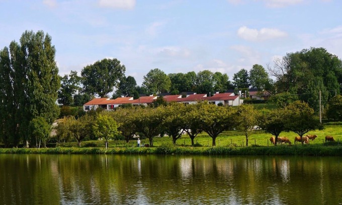 Verruyes Casa | GITE N ° 11/12 WITHIN A VILLAGE OF GITE WITH SWIMMING POOL AND JACUZZI