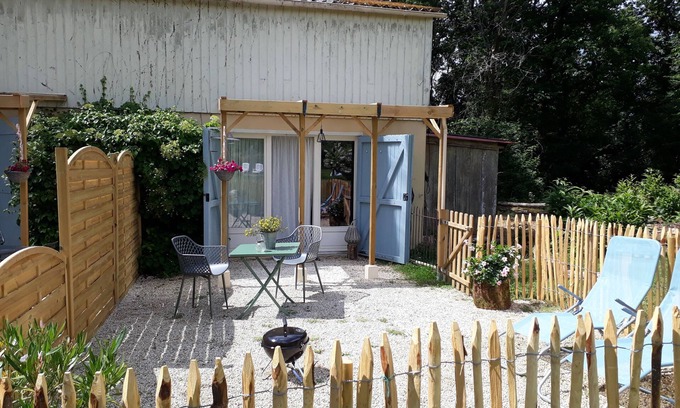Paunat Cabaña | Gîte Pèr (dog friendly), with swimming pool. In the heart of the Dordogne!