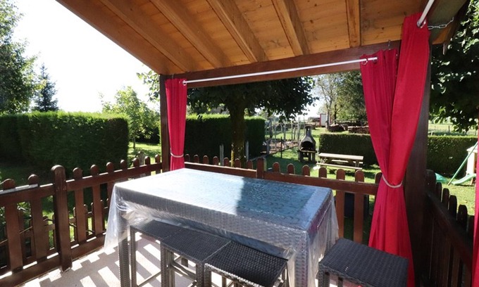Pleaux Cabaña | Gite Pleaux, 2 bedrooms, 5 persons