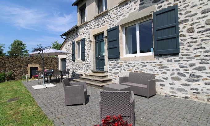 Pleaux Cabaña | Gite Pleaux, 3 bedrooms, 6 persons