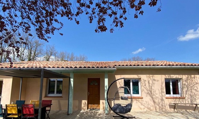 Roquemaure Casa | Casa rural Pompignan, 3 dormitorios, 6 personas