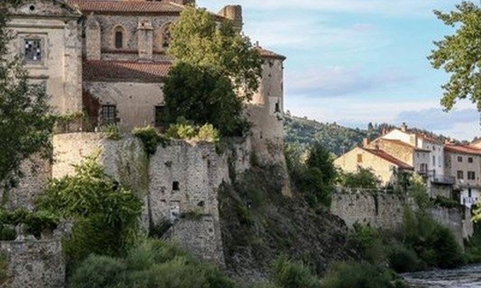 Saint-Julien-des-Chazes Cabaña | Casa rural Saint-Julien-des-Chazes, 4 dormitorios, 9 personas