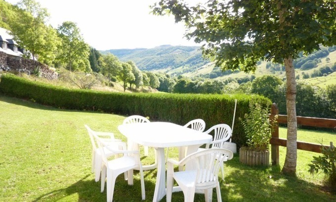 Saint-Projet-de-Salers Cabaña | Gite Saint-Projet-de-Salers, 2 bedrooms, 4 persons