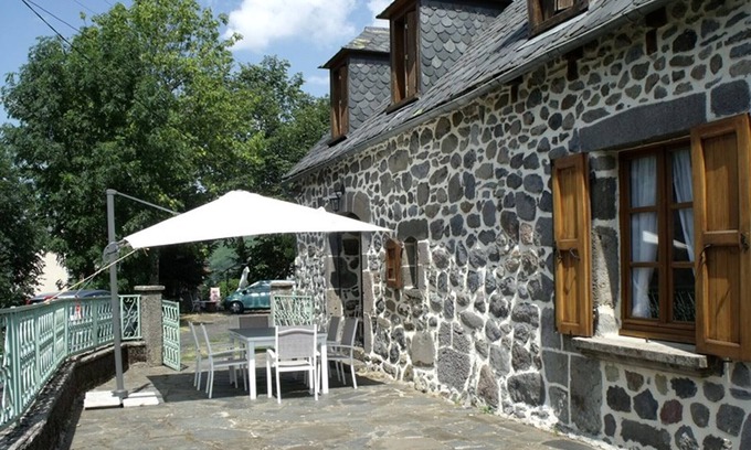 Saint-Paul-de-Salers Cabaña | Gite Saint-Paul-de-Salers, 4 bedrooms, 8 persons