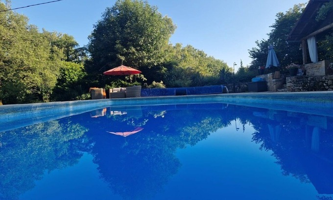 Loze Casa | Gite sleeps 4/5 with uninterrupted view of the pool