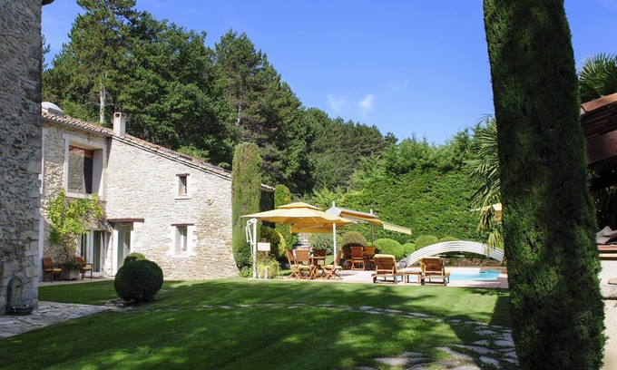 Forcalquier Casa | Gite Studio Standard Dans Demeure Provençale en Pleine Nature, spa et Piscine