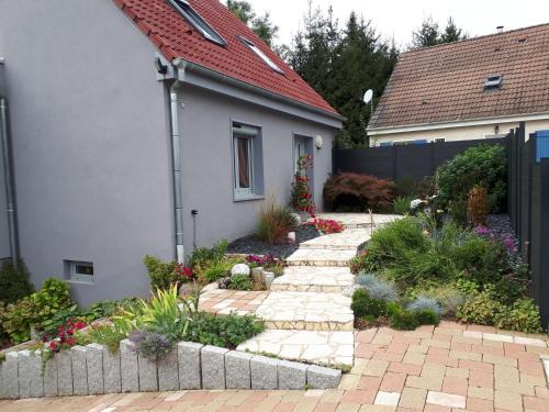 Berstett Apartamento | Gite Terre d'Helene 3 - 4 pers proche Strasbourg 42 m2, 3 étoiles, wifi, paisible, jardin, proche commerces,16 atouts, animaux acceptés
