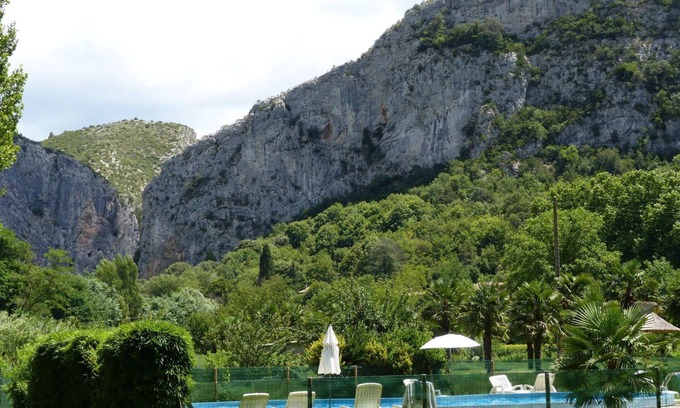 Anduze Apartamento | Gite Tout Équipé Dans un mas Avec Piscine et vue sur la "porte des Cévennes"