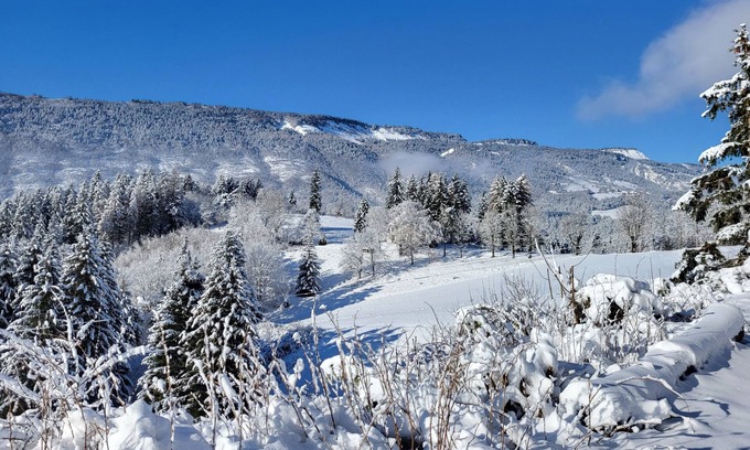Lans-en-Vercors Casa | Gite vue Magnifique sur Montagne Dans le Vercors .pas de Voisin Ensoleillé