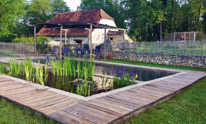 Lachapelle-Auzac Casa | Gîte with ecological swimming pool located in the Dordogne Valley in the Lot department