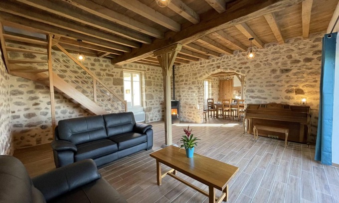 Ygrande Cabaña | Gite Ygrande, 3 bedrooms, 8 persons