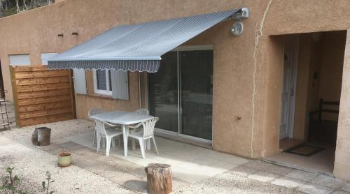 Velaux Casa | Gites Velaux Ecureuil et Pinède
