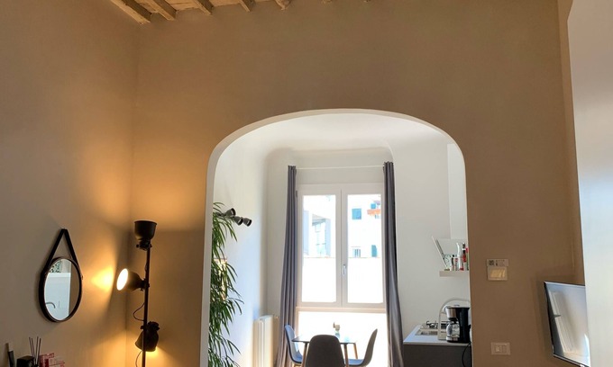 Santa Maria Novella Condominio | Giulia, Charmante Altbauwohnung im Herzen von Florenz