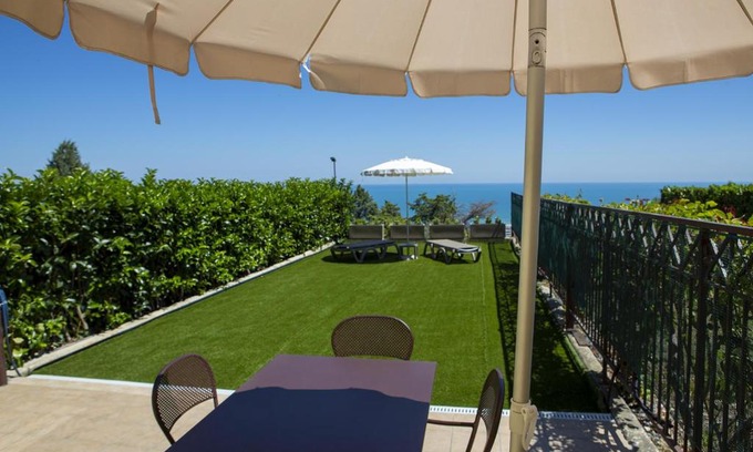 Marina di Vasto Casa | Giuvra Garden House