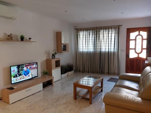 Marsaskala Apartamento | Gizimina Apartment in Marsascala Malta few minutes away to the beach