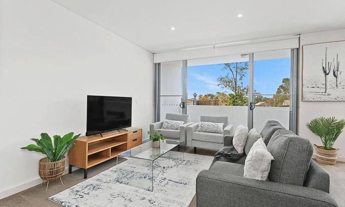 Gladesville Apartamento | Gladesville- GLAD3- Monash Road - Modern 2BR with Sunny Terrace Parking in Monash Hill