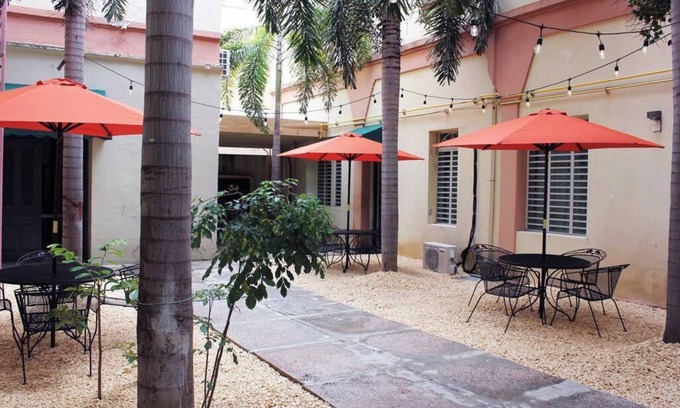 Ponce Centro Apartamento | Gladiolas 1104