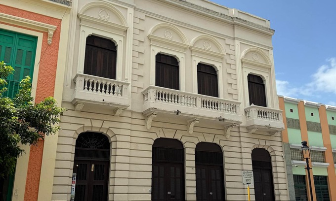 Ponce Centro Apartamento | Gladiolas 2202