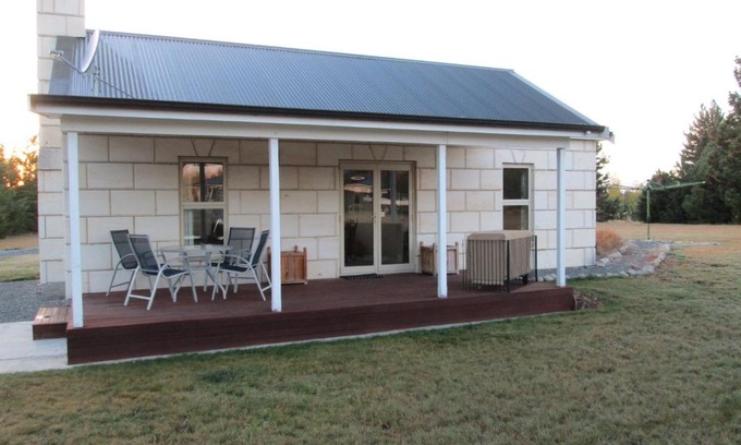 Twizel Casa | Gladstone Cottage