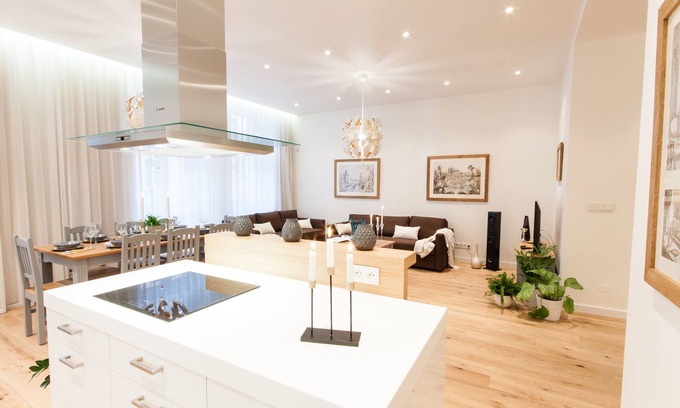 Nove Mesto Apartamento | Glamour Excellent B 5 dormitorios, 5 baños, apartamento con balcón (casco antiguo de Praga)