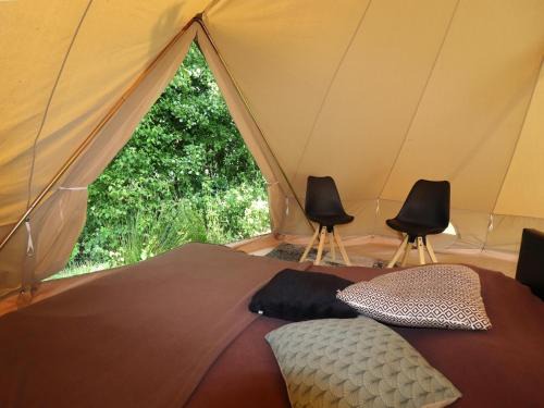 Twijzel Otro | Glamour Tent in Frisian Woods near Cycling Route, cleaning included