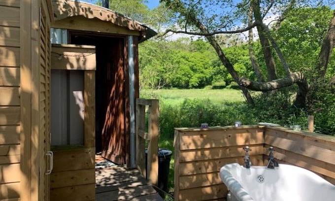 New Forest District Chalet De Esquí | Glamping In Traditional Huts